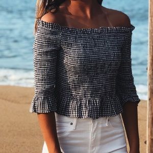 American Eagle Off the shoulder top